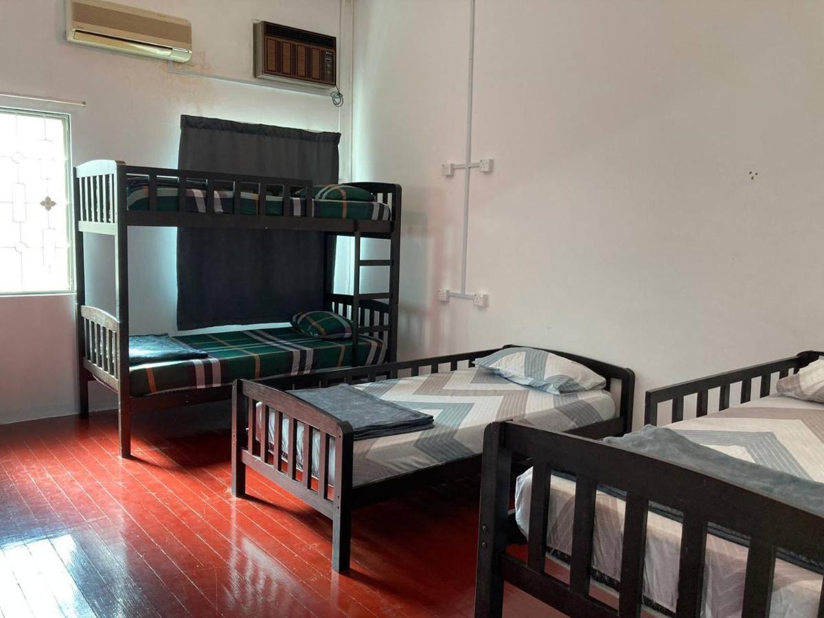 Single Bed Mixed Dormitory Room,1392692120:JPEG