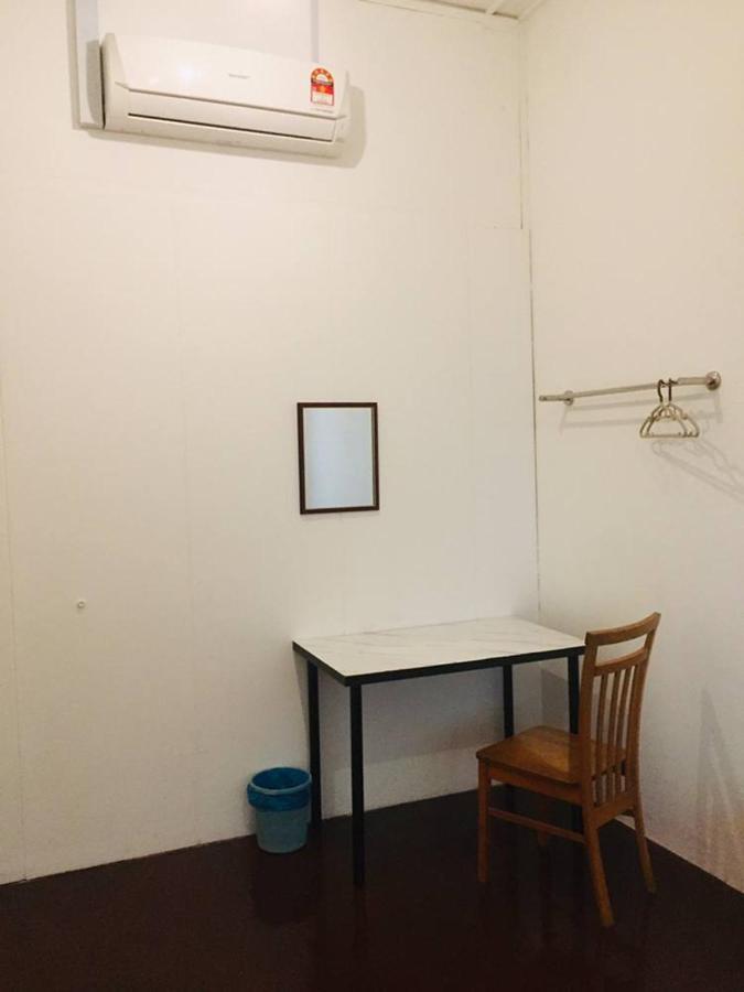 Queen Room,1397791883:JPEG